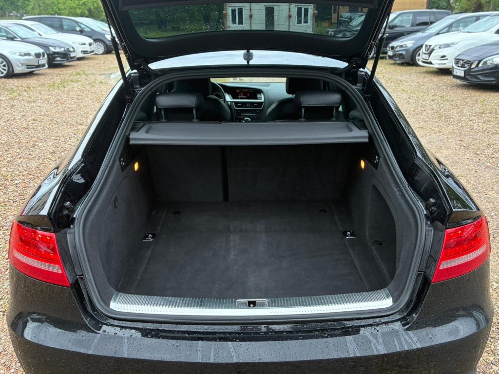 Pārdod Audi A5 Sportback Sline 2.0 Tdi , 105 kw - 143zs