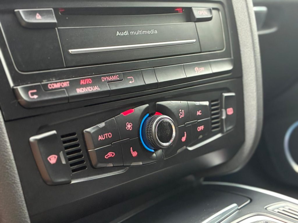Pārdod Audi A5 Sportback Sline 2.0 Tdi , 105 kw - 143zs