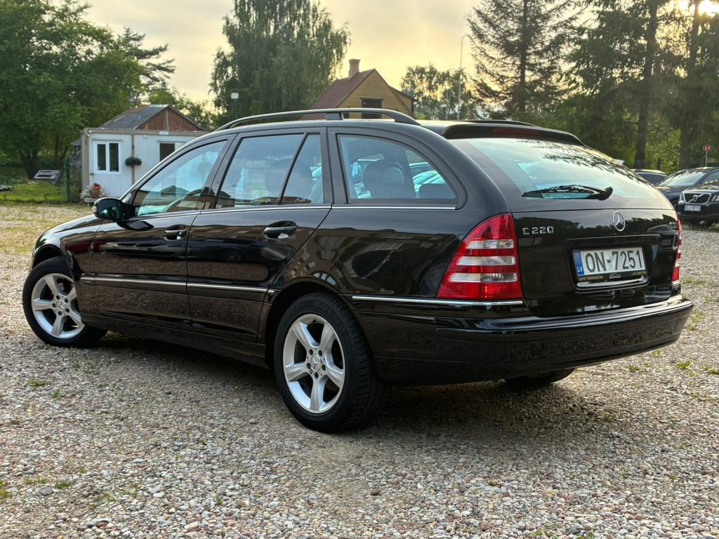 Pārdod Mercedes C220 Cdi Avantgarde - 110kw /150zs