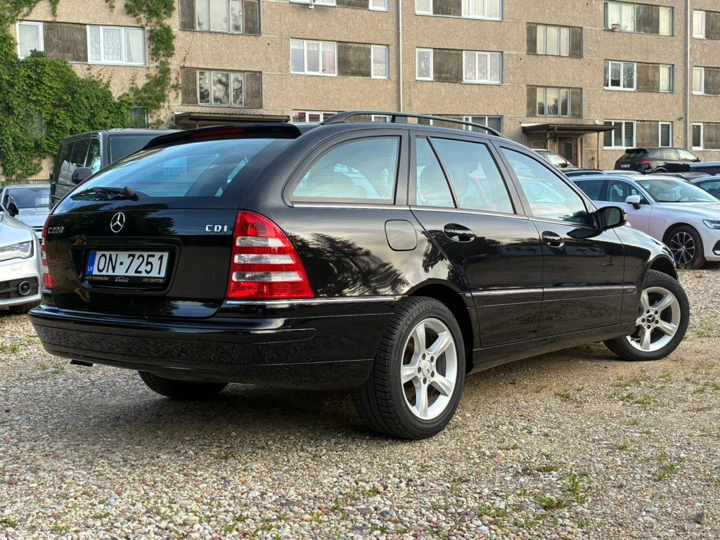 Pārdod Mercedes C220 Cdi Avantgarde - 110kw /150zs