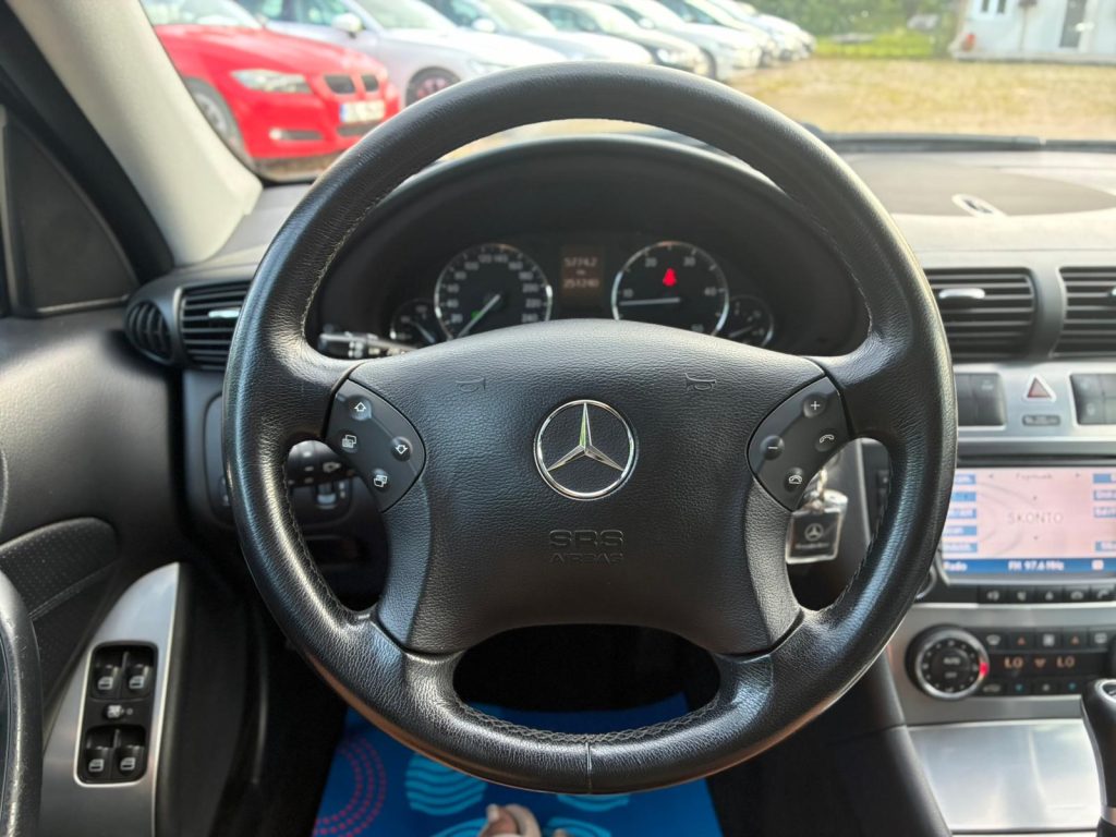 Pārdod Mercedes C220 Cdi Avantgarde - 110kw /150zs