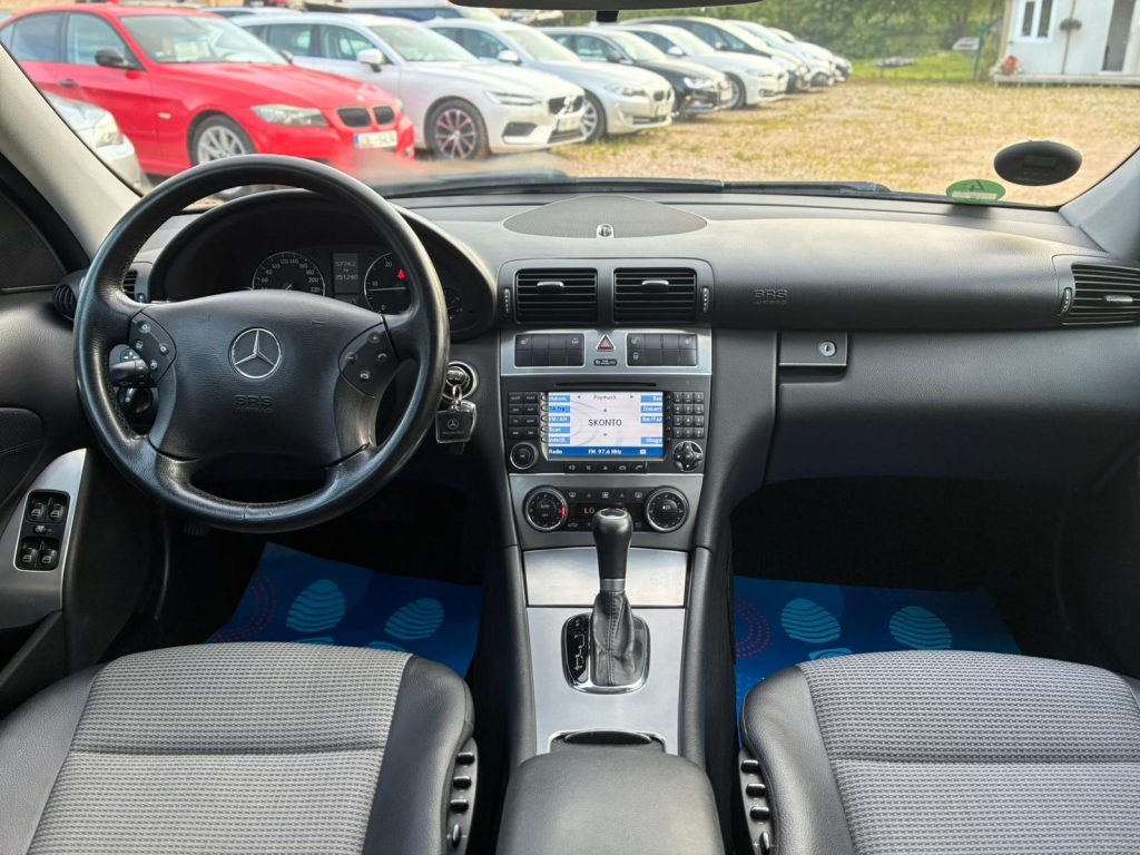 Pārdod Mercedes C220 Cdi Avantgarde - 110kw /150zs