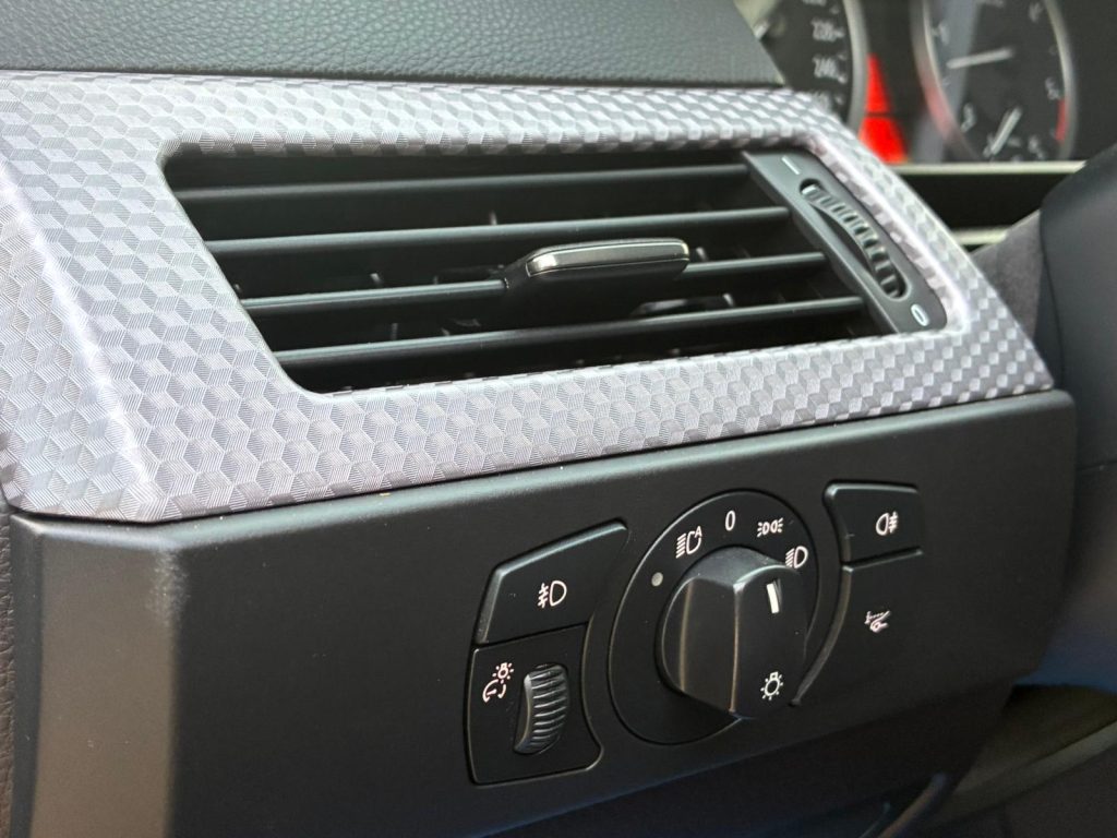 Pārdod BMW 535d ar rūpnīcas M packet , Face lift optika 3, 0d - 200kw - 272 zs