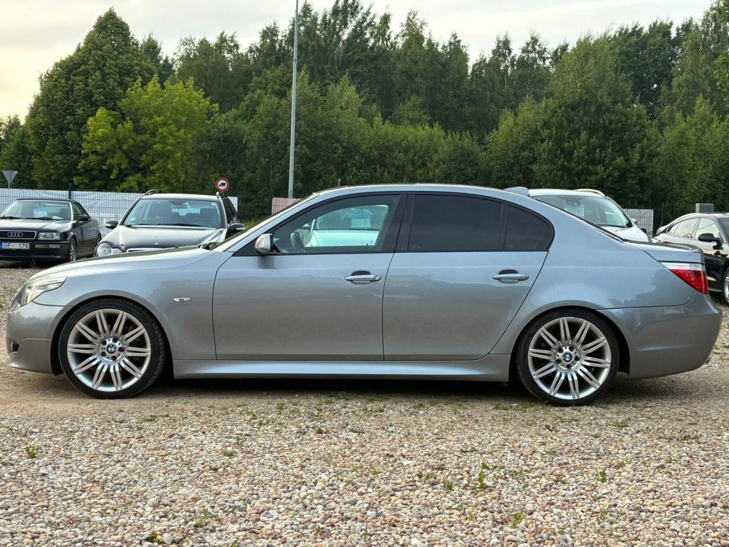 Pārdod BMW 535d ar rūpnīcas M packet , Face lift optika 3, 0d - 200kw - 272 zs