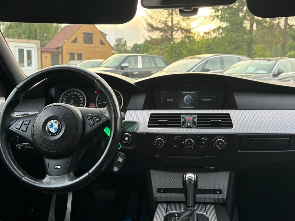 Pārdod BMW 535d ar rūpnīcas M packet , Face lift optika 3, 0d - 200kw - 272 zs
