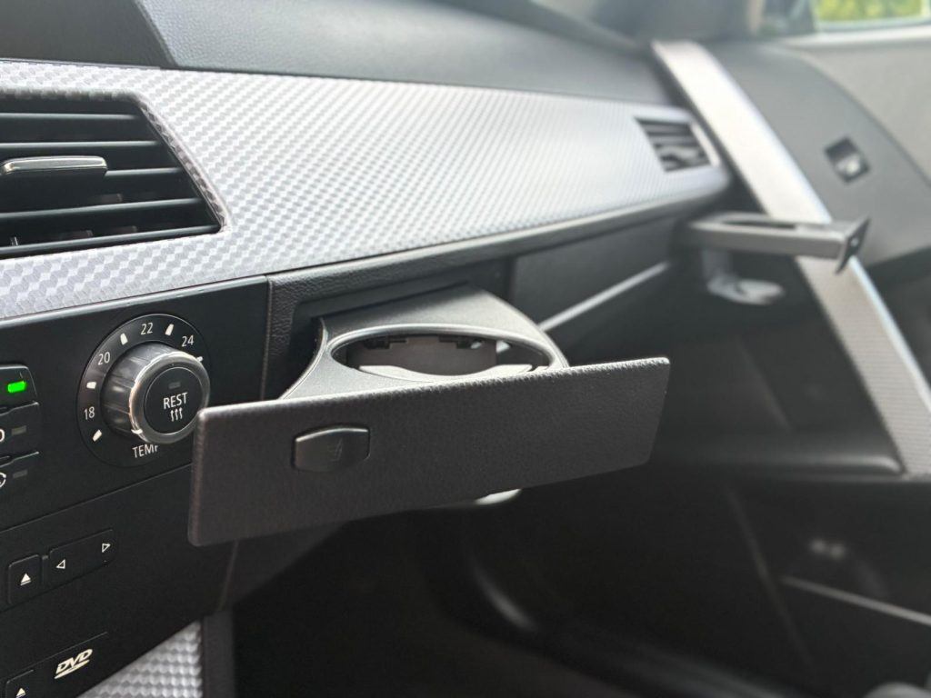 Pārdod BMW 535d ar rūpnīcas M packet , Face lift optika 3, 0d - 200kw - 272 zs