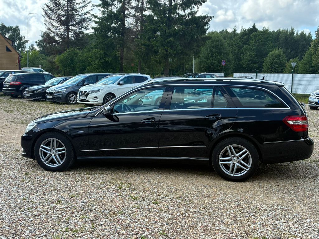 Pārdod Mercedes E350 Cdi Avantgarde - 170kw /231zs