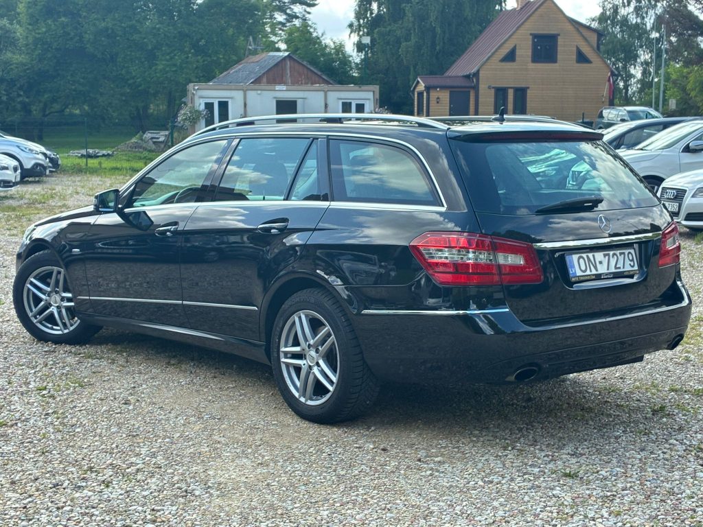 Pārdod Mercedes E350 Cdi Avantgarde - 170kw /231zs