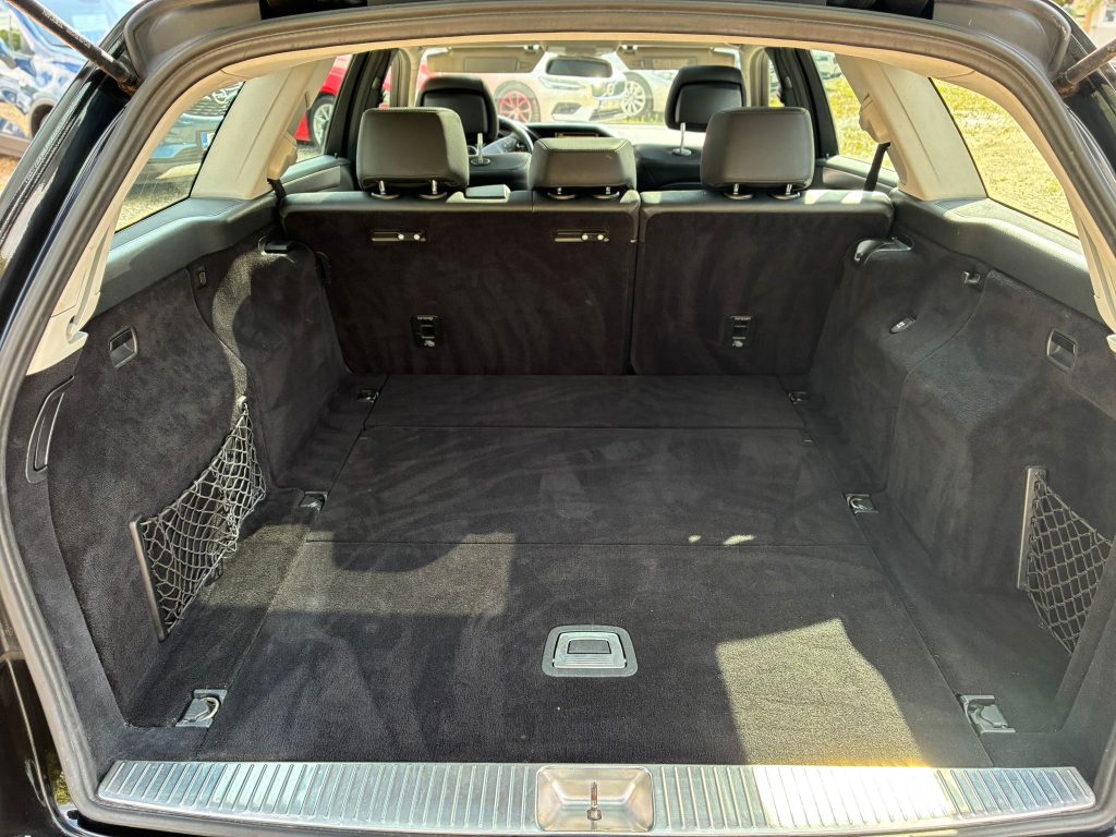 Pārdod Mercedes E350 Cdi Avantgarde - 170kw /231zs