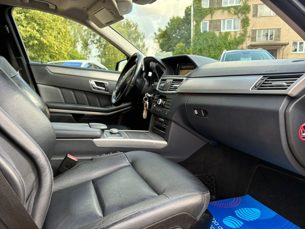 Pārdod Mercedes E350 Cdi Avantgarde - 170kw /231zs