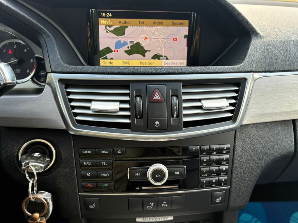Pārdod Mercedes E350 Cdi Avantgarde - 170kw /231zs