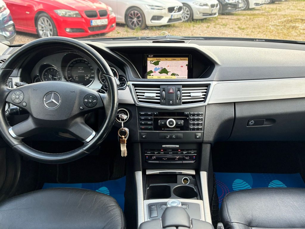 Pārdod Mercedes E350 Cdi Avantgarde - 170kw /231zs