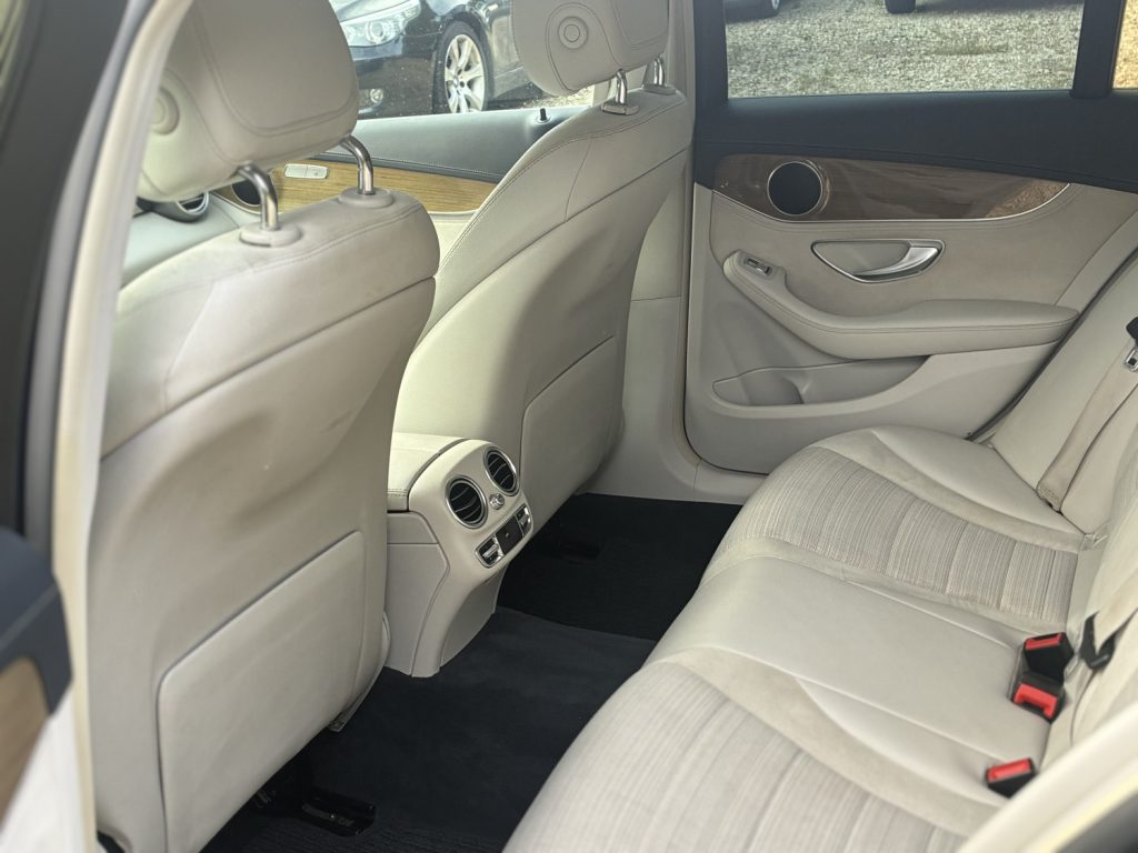 Pārdod Mercedes C220 Bluetec Avantgarde 7 Gtronic ātrumkarba - 125kw /170zs