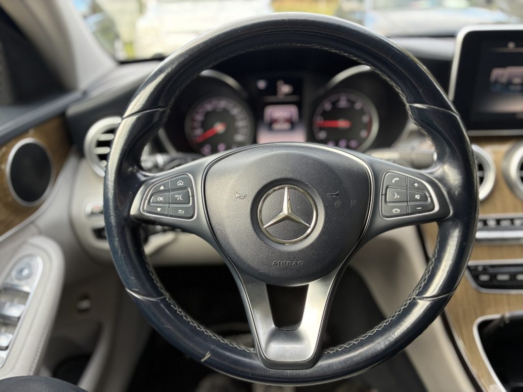 Pārdod Mercedes C220 Bluetec Avantgarde 7 Gtronic ātrumkarba - 125kw /170zs