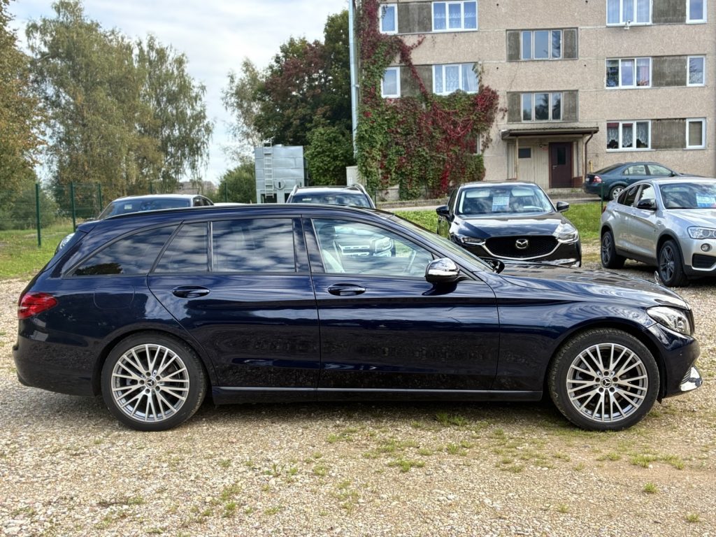 Pārdod Mercedes C220 Bluetec Avantgarde 7 Gtronic ātrumkarba - 125kw /170zs