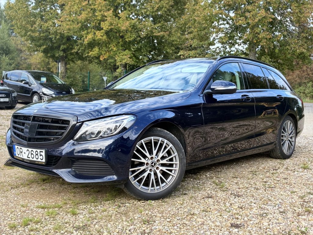 Pārdod Mercedes C220 Bluetec Avantgarde 7 Gtronic ātrumkarba - 125kw /170zs