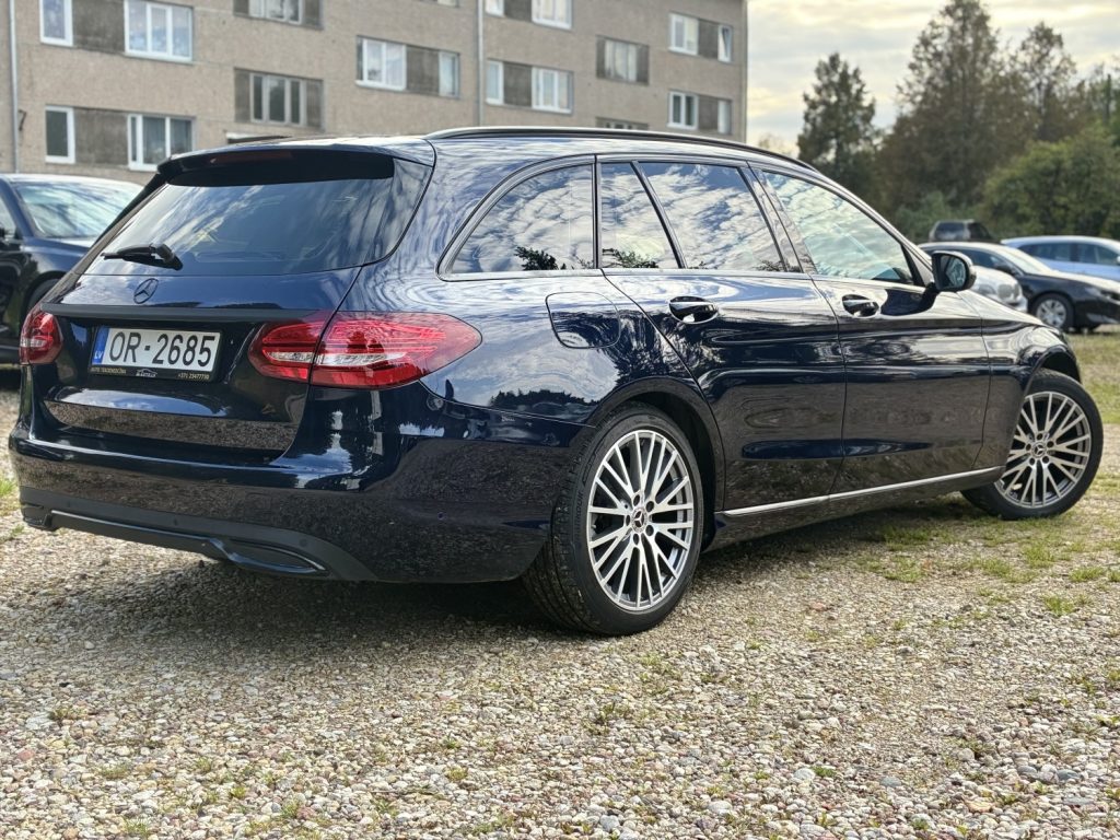 Pārdod Mercedes C220 Bluetec Avantgarde 7 Gtronic ātrumkarba - 125kw /170zs