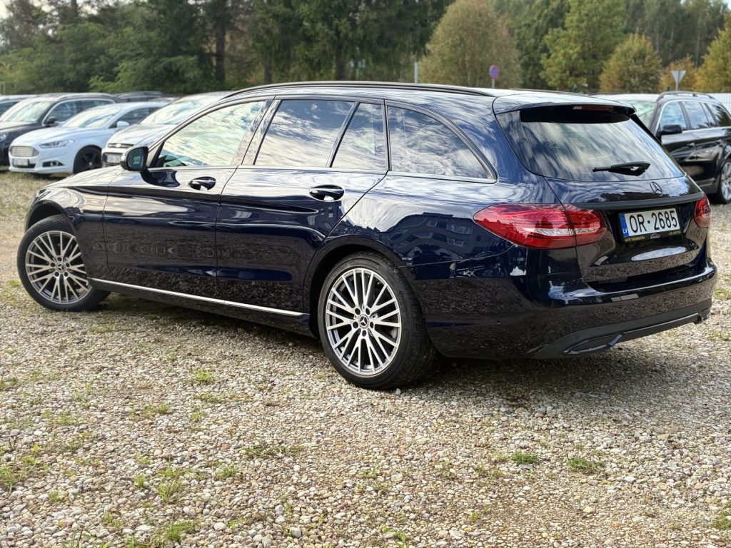 Pārdod Mercedes C220 Bluetec Avantgarde 7 Gtronic ātrumkarba - 125kw /170zs