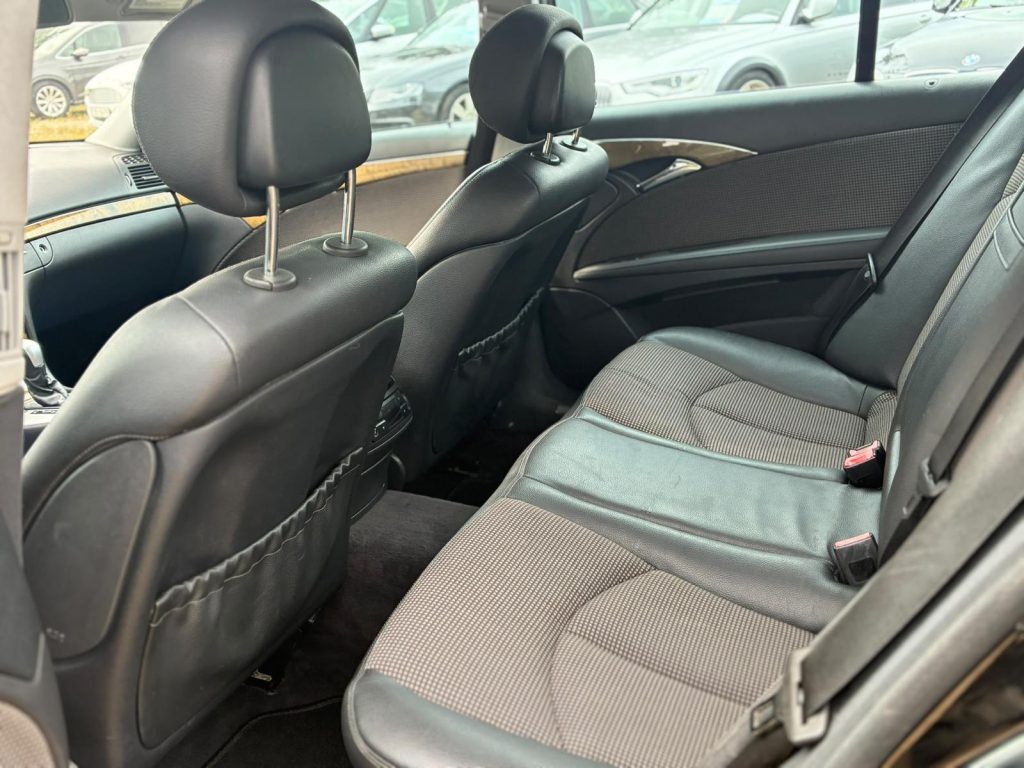 Pārdod Mercedes E320 Cdi Avantgarde - 165kw /224zs