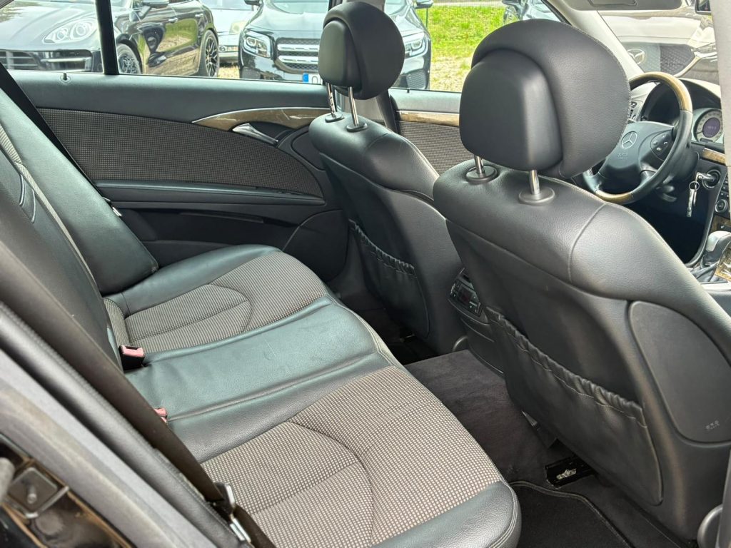 Pārdod Mercedes E320 Cdi Avantgarde - 165kw /224zs