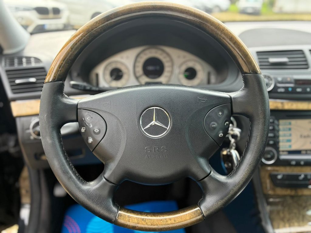 Pārdod Mercedes E320 Cdi Avantgarde - 165kw /224zs
