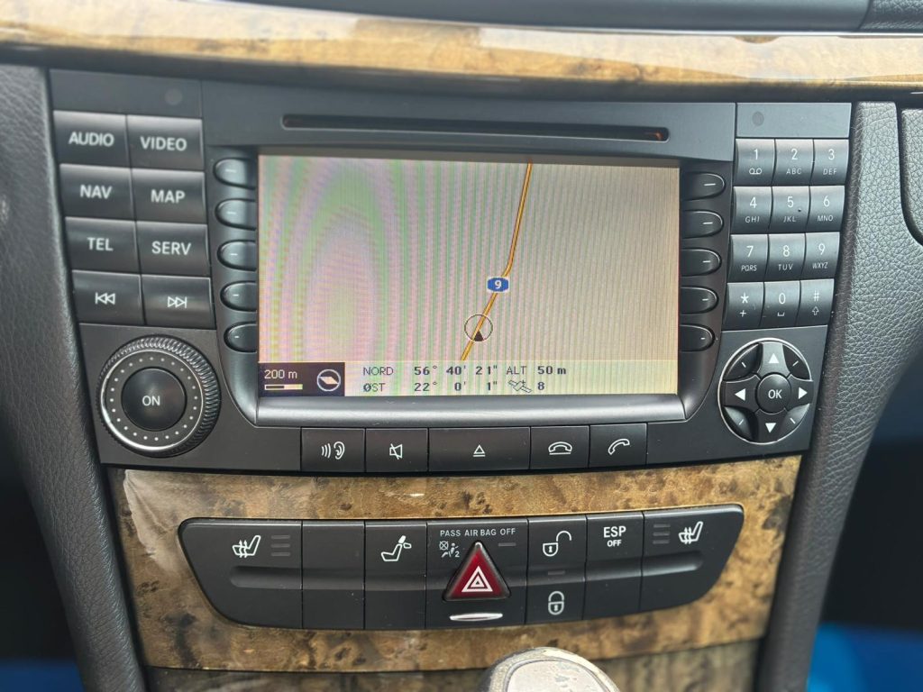 Pārdod Mercedes E320 Cdi Avantgarde - 165kw /224zs