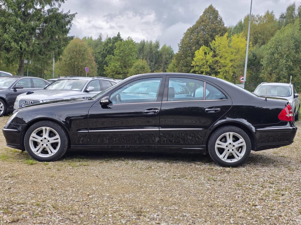 Pārdod Mercedes E320 Cdi Avantgarde - 165kw /224zs