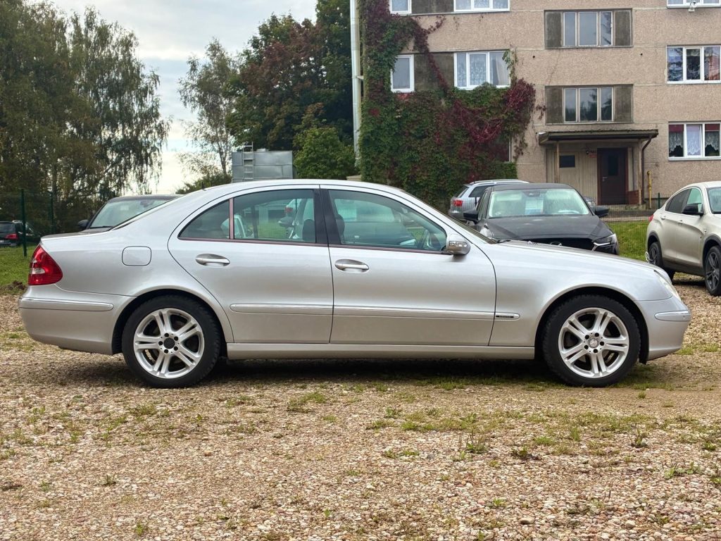 Pārdod Mercedes E270 Cdi Elegance - 130kw /177zs