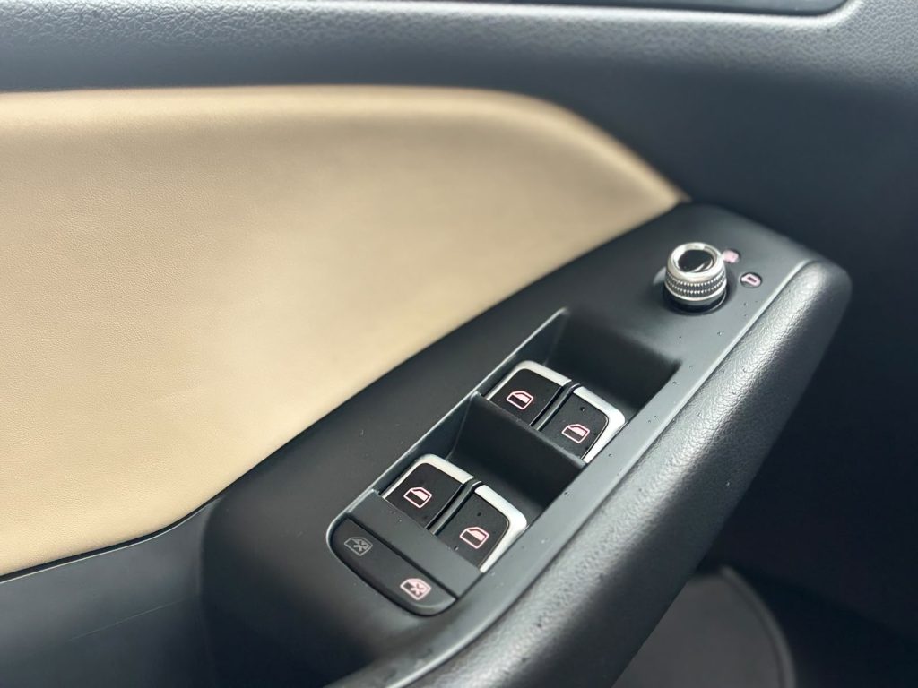 Pārdod Audi Q5 Face Lift 2.0 Tdi Quattro , 140 kw - 190zs