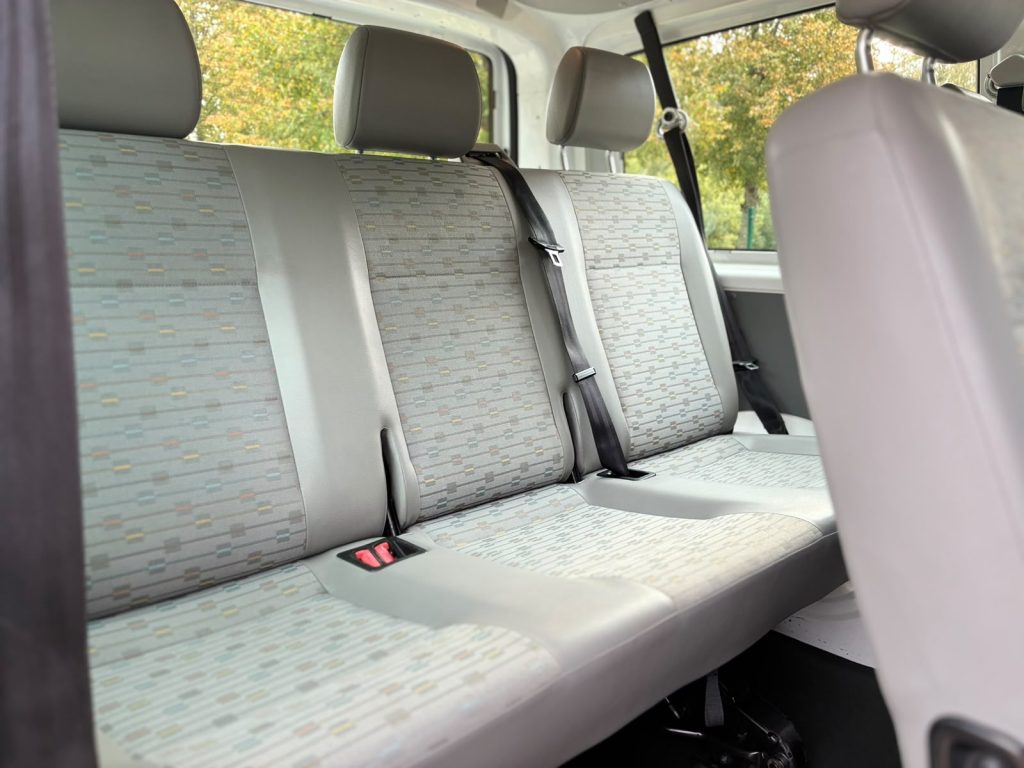 Pārdod Wolksvagen Transporter T5+ 2.0tdi 62kw -84zs, 9 vietas