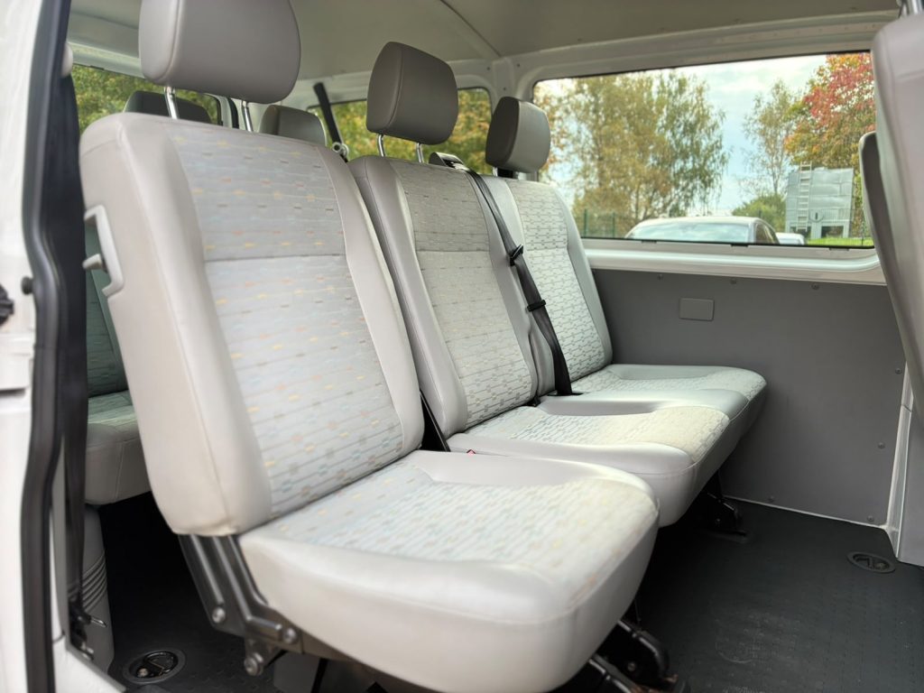 Pārdod Wolksvagen Transporter T5+ 2.0tdi 62kw -84zs, 9 vietas