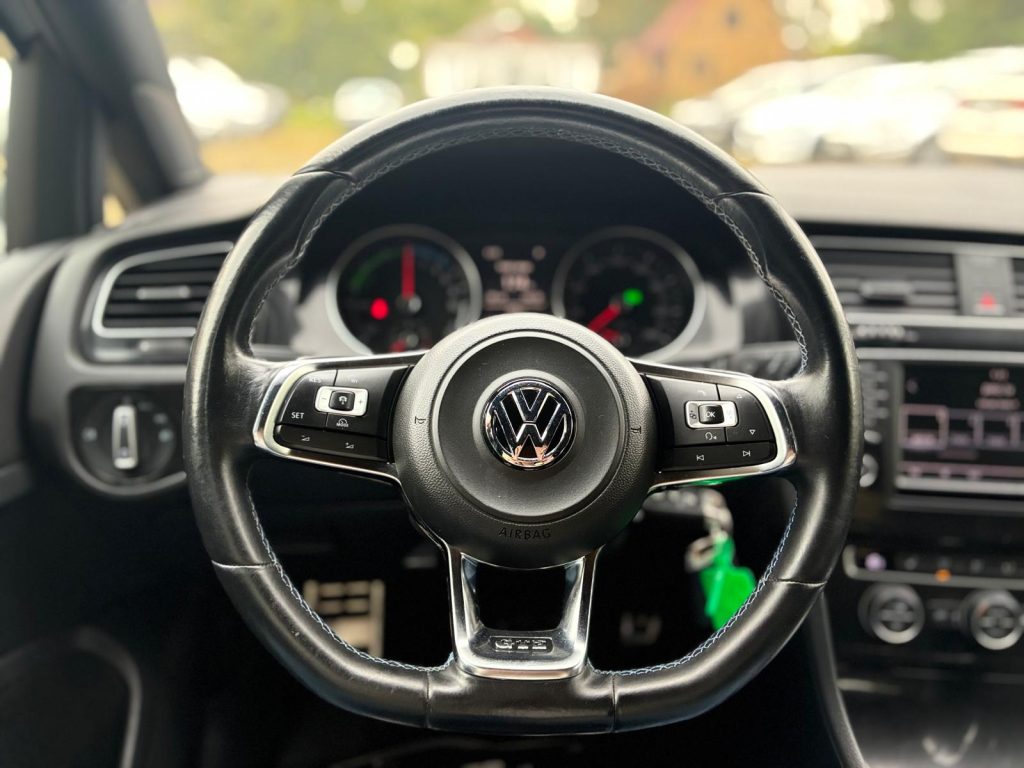 Volkswagen Golf 7 Gte 1.4Hibrīds , 150kw/204zs