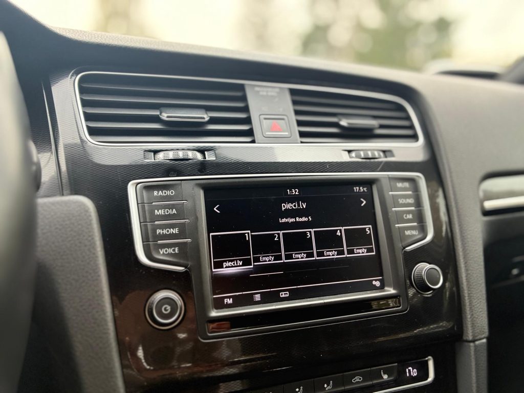 Volkswagen Golf 7 Gte 1.4Hibrīds , 150kw/204zs