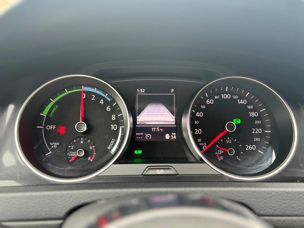 Volkswagen Golf 7 Gte 1.4Hibrīds , 150kw/204zs