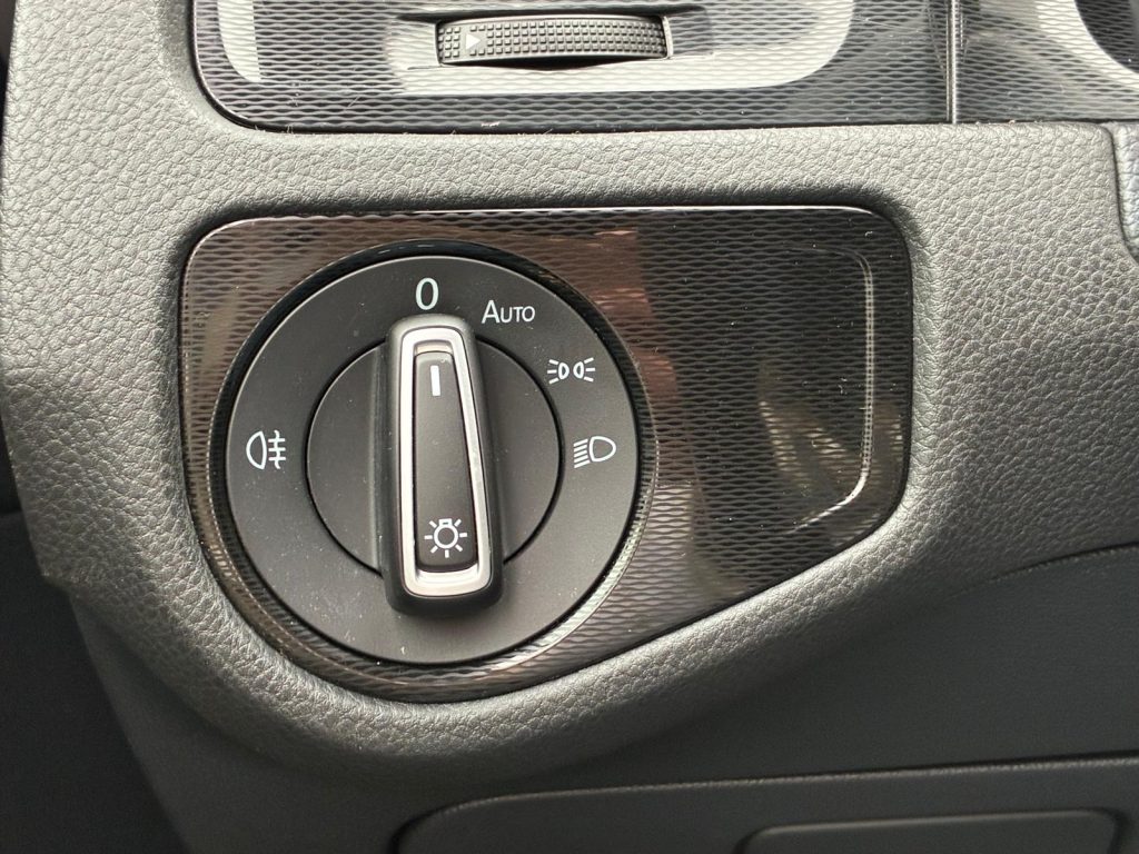 Volkswagen Golf 7 Gte 1.4Hibrīds , 150kw/204zs