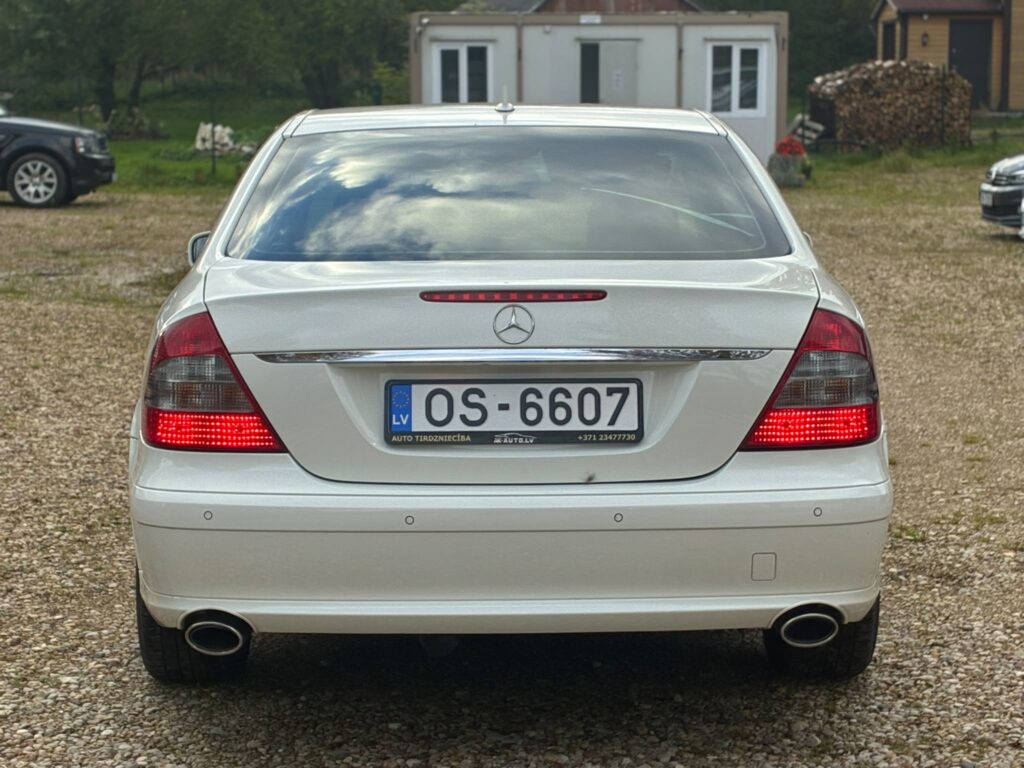 Pārdod Mercedes E280 Face Lift 3.0Cdi - 140kw /190zs