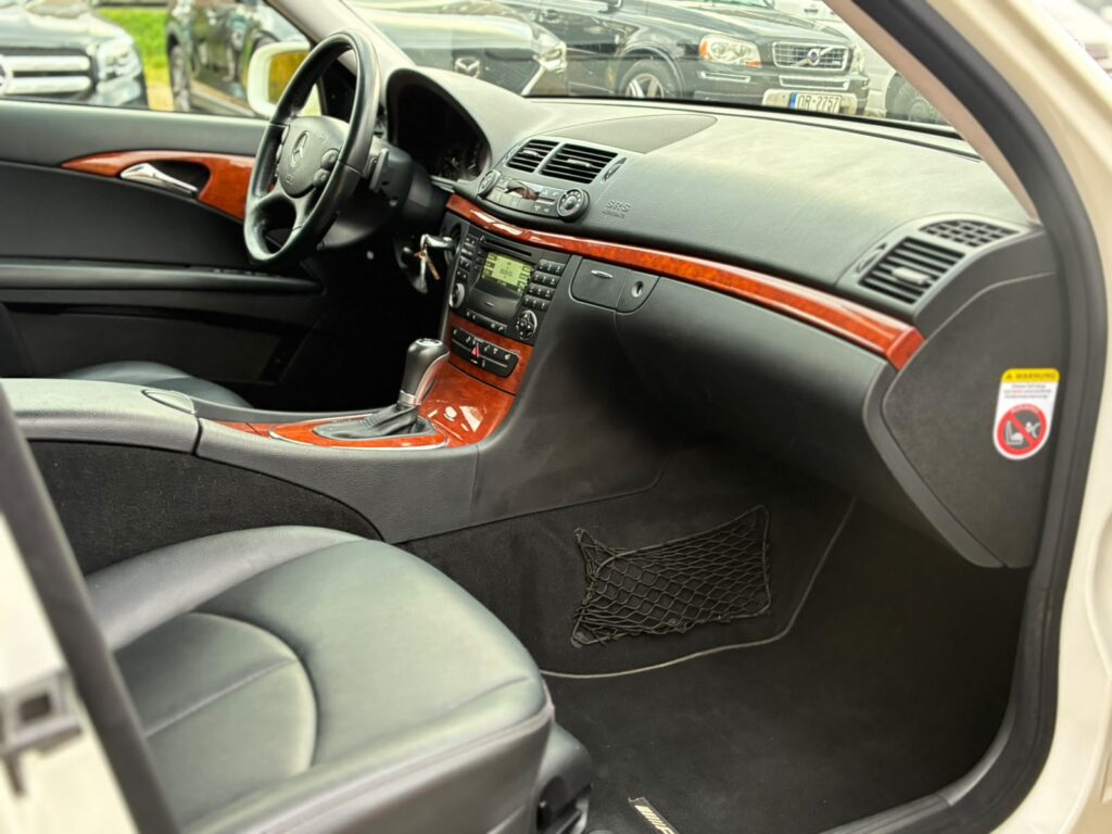 Pārdod Mercedes E280 Face Lift 3.0Cdi - 140kw /190zs