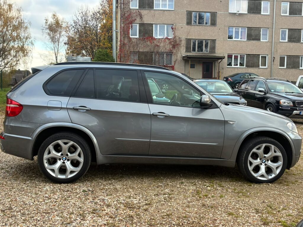 BMW X5 3.0Sd M57 X Drive M Packet 3.0D - 210kw / 286zs
