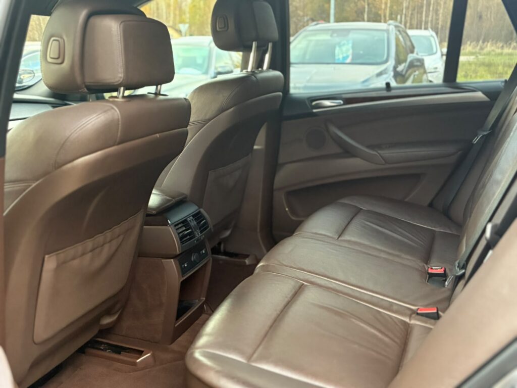 BMW X5 3.0Sd M57 X Drive M Packet 3.0D - 210kw / 286zs