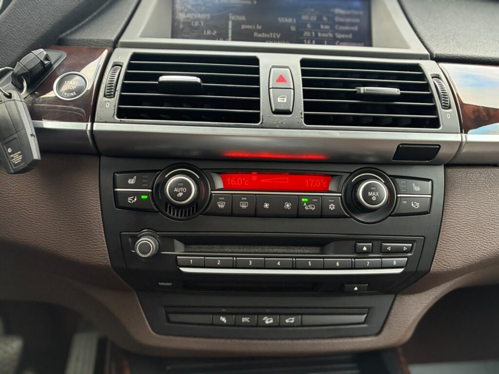 BMW X5 3.0Sd M57 X Drive M Packet 3.0D - 210kw / 286zs